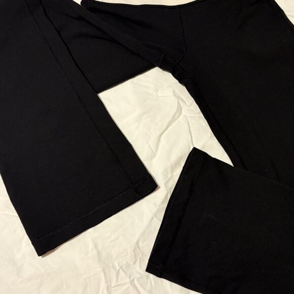 Lululemon Astro Pant Regular Black Plum Stripe Yoga Gym Flare Leggings 31" Sz 4 - Picture 5 of 11